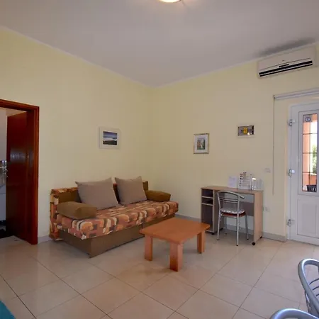 Apartments Villa Danijela *
