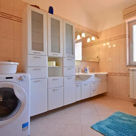 ゲストハウス Apartments Villa Danijela *